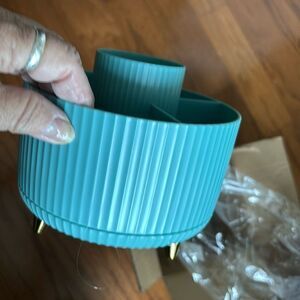 Makeup brush holder teal